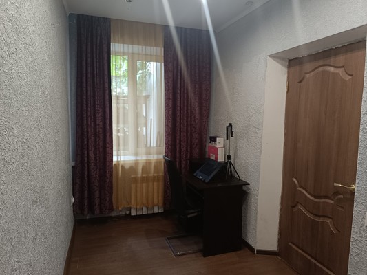 Продам трехкомнатную (3-комн.) квартиру, Ю.А.Инге ул, 46к9, Симферополь г