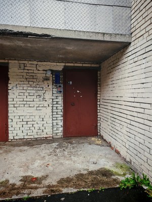 Продам комнату в 8-комн. квартире, Беринга ул, 32Ак3, Санкт-Петербург г
