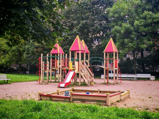 Продам комнату в 8-комн. квартире, Беринга ул, 32Ак3, Санкт-Петербург г