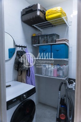 Продам трехкомнатную (3-комн.) квартиру, Ясеневая ул, 12к1, Москва г