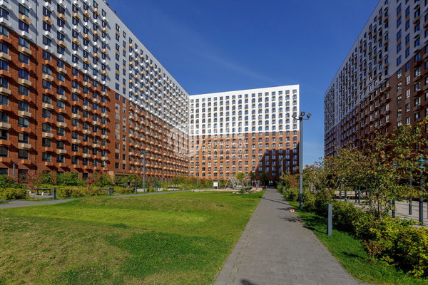 Продам трехкомнатную (3-комн.) квартиру, Ясеневая ул, 12к1, Москва г