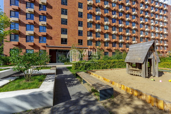 Продам трехкомнатную (3-комн.) квартиру, Ясеневая ул, 12к1, Москва г