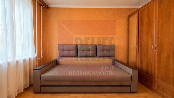 Продам трехкомнатную (3-комн.) квартиру, Интернациональная ул, 52, Калининград г