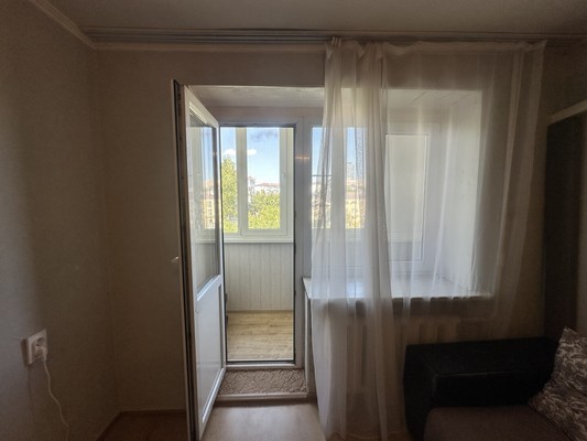 Продам двухкомнатную (2-комн.) квартиру, Ленина пр-кт, 24, Новороссийск г