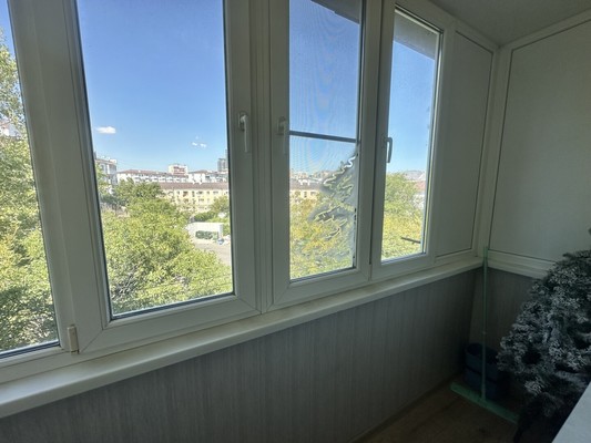 Продам двухкомнатную (2-комн.) квартиру, Ленина пр-кт, 24, Новороссийск г