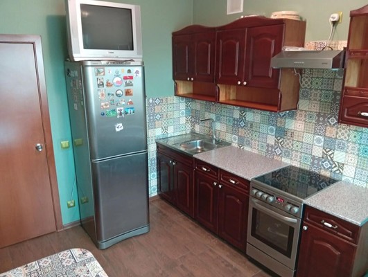 Продам однокомнатную (1-комн.) квартиру, Анны Коньковой ул, 10, Ханты-Мансийск г