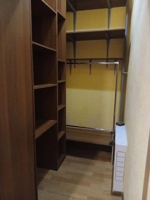 Продам однокомнатную (1-комн.) квартиру, Анны Коньковой ул, 10, Ханты-Мансийск г