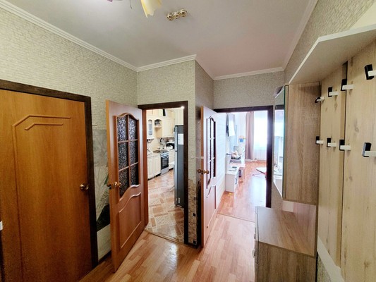 Продам однокомнатную (1-комн.) квартиру, Светлая ул, 69, Ханты-Мансийск г