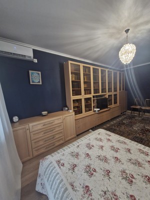 Продам двухкомнатную (2-комн.) квартиру, Парусная ул, 10к1, Краснодар г
