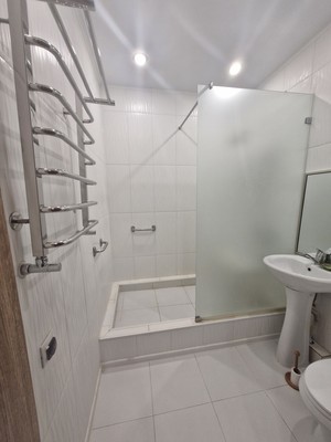 Продам двухкомнатную (2-комн.) квартиру, Парусная ул, 10к1, Краснодар г