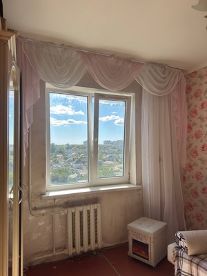 Продам двухкомнатную (2-комн.) квартиру, Дружбы ул, 62, Симферополь г