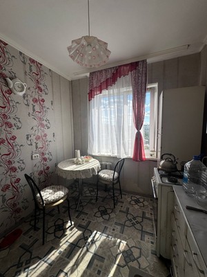 Продам двухкомнатную (2-комн.) квартиру, Дружбы ул, 62, Симферополь г