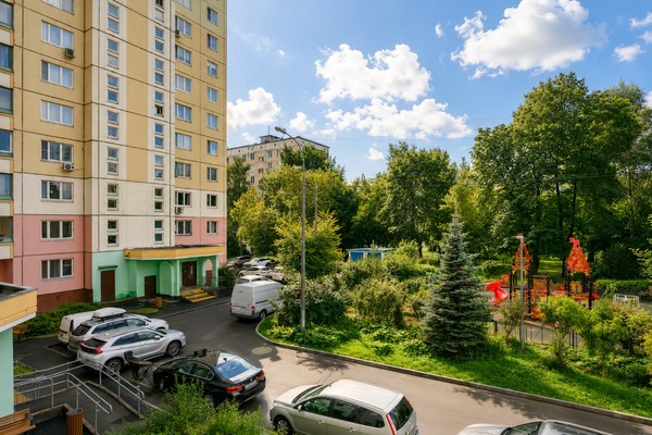 Продам двухкомнатную (2-комн.) квартиру, Вяземская ул, 12к1, Москва г