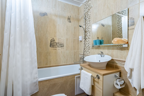 Продам однокомнатную (1-комн.) квартиру, Александра Грина б-р, 1, Санкт-Петербург г