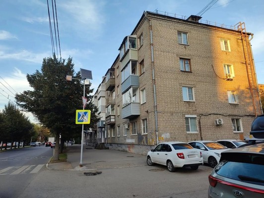 Продам двухкомнатную (2-комн.) квартиру, Чкалова ул, 5, Рязань г