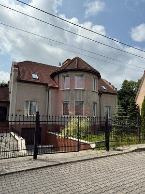Сдам таунхаус, А.Бровковича ул, 10, Калининград г, 0 км от города