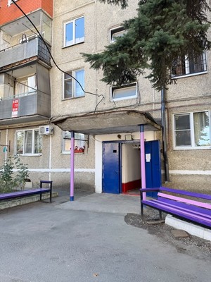Продам двухкомнатную (2-комн.) квартиру, Угнич ул, 11, Баксан г