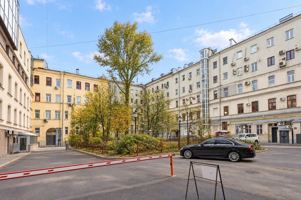 Продам офисное помещение 1 695 м2, Кривоколенный пер, 5, Москва г
