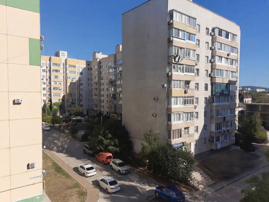 Продам трехкомнатную (3-комн.) квартиру, И.Г.Лексина ул, 54а, Симферополь г