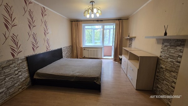 Продам однокомнатную (1-комн.) квартиру, Петра Алексеева ул, 22/72, Смоленск г