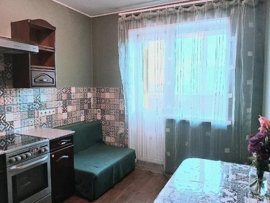 Продам однокомнатную (1-комн.) квартиру, Анны Коньковой ул, 10, Ханты-Мансийск г