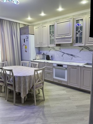 Продам двухкомнатную (2-комн.) квартиру, Самаровская ул, 6к1, Ханты-Мансийск г