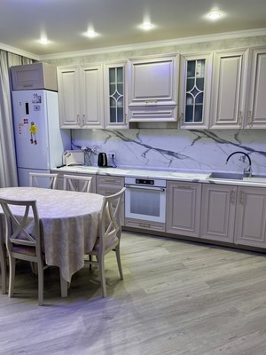 Продам двухкомнатную (2-комн.) квартиру, Самаровская ул, 6к1, Ханты-Мансийск г