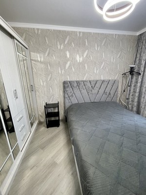 Продам двухкомнатную (2-комн.) квартиру, Самаровская ул, 6к1, Ханты-Мансийск г