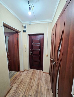 Продам однокомнатную (1-комн.) квартиру, Южный пер, 35А, Ханты-Мансийск г