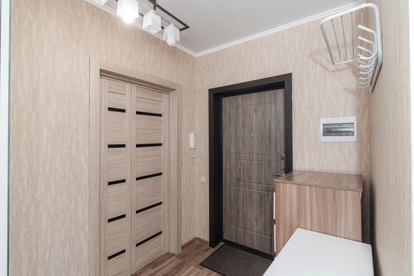 Продам однокомнатную (1-комн.) квартиру, Чехова ул, 27, Ханты-Мансийск г