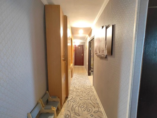 Продам трехкомнатную (3-комн.) квартиру, Аэрофлотская ул, 16, Симферополь г