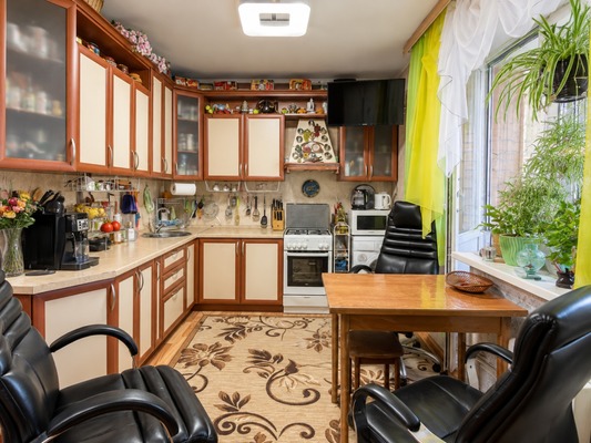 Продам двухкомнатную (2-комн.) квартиру, Беломорская ул, 13к1, Москва г