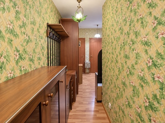 Продам двухкомнатную (2-комн.) квартиру, Беломорская ул, 13к1, Москва г