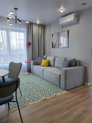 Сдам трехкомнатную (3-комн.) квартиру, 100 кв-л, 1к3, Москва г