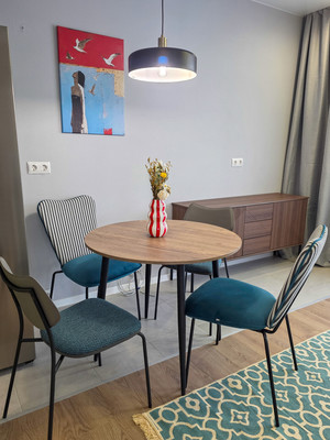 Сдам трехкомнатную (3-комн.) квартиру, 100 кв-л, 1к3, Москва г