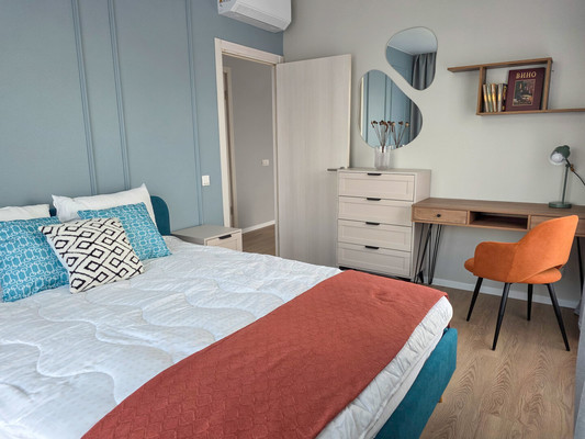 Сдам трехкомнатную (3-комн.) квартиру, 100 кв-л, 1к3, Москва г