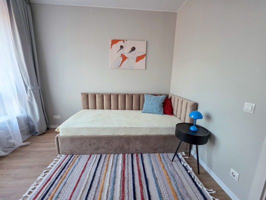 Сдам трехкомнатную (3-комн.) квартиру, 100 кв-л, 1к3, Москва г