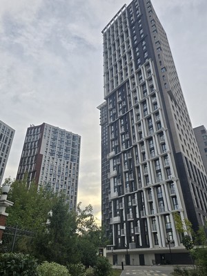 Продам однокомнатную (1-комн.) квартиру, Адмирала Макарова ул, 6Ак1, Москва г