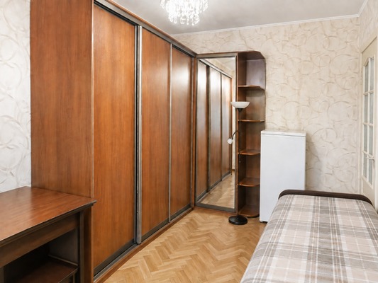 Продам двухкомнатную (2-комн.) квартиру, Люсиновская ул, 53, Москва г