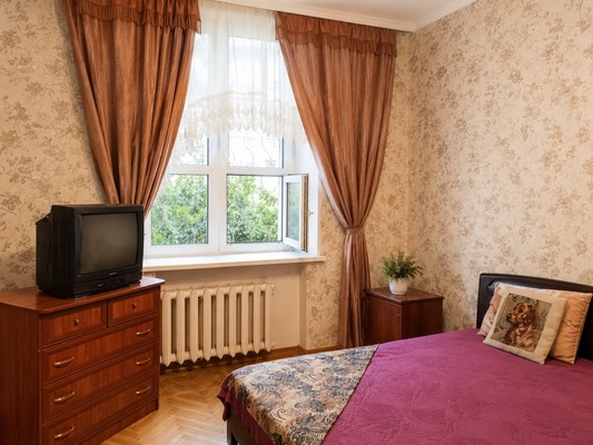 Продам двухкомнатную (2-комн.) квартиру, Люсиновская ул, 53, Москва г