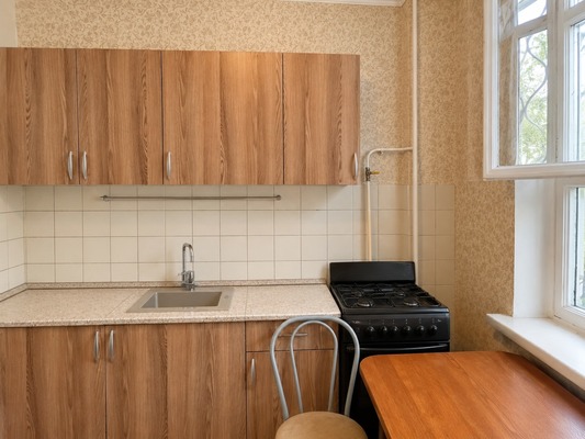Продам двухкомнатную (2-комн.) квартиру, Люсиновская ул, 53, Москва г