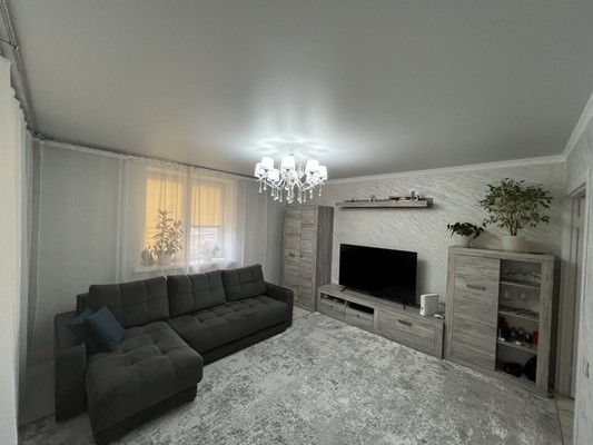 Продам двухкомнатную (2-комн.) квартиру, Норильская ул, 3е, Красноярск г
