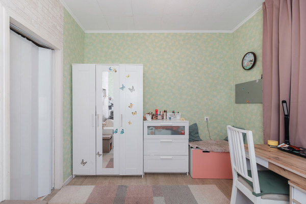 Продам двухкомнатную (2-комн.) квартиру, Карла Маркса ул, 6, Ханты-Мансийск г