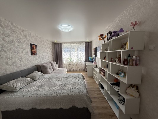 Продам трехкомнатную (3-комн.) квартиру, Калараша ул, 18, Туапсе г