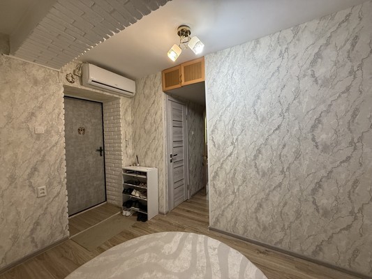 Продам трехкомнатную (3-комн.) квартиру, Калараша ул, 18, Туапсе г