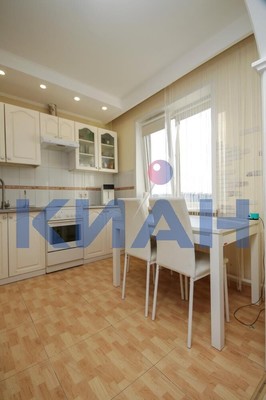 Продам трехкомнатную (3-комн.) квартиру, Весны ул, 15, Красноярск г