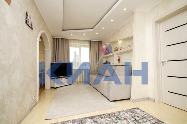 Продам трехкомнатную (3-комн.) квартиру, Весны ул, 15, Красноярск г