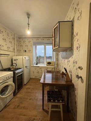 Продам трехкомнатную (3-комн.) квартиру, Льва Шатрова ул, 33, Пермь г