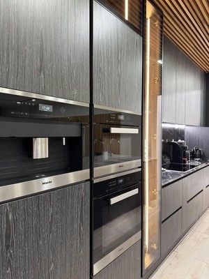 Продам многокомнатную квартиру, Альберта Камалеева пр-кт, 1, Казань г