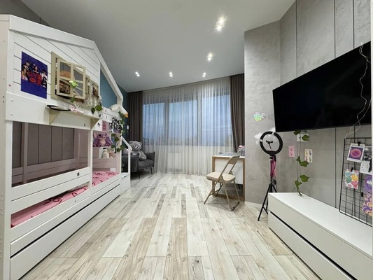 Продам многокомнатную квартиру, Альберта Камалеева пр-кт, 1, Казань г
